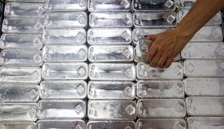 5 Reasons to Invest in Silver